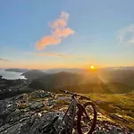 Casa vacanze Nakkentunet - Familievennlig Hus Pa Gardstun.