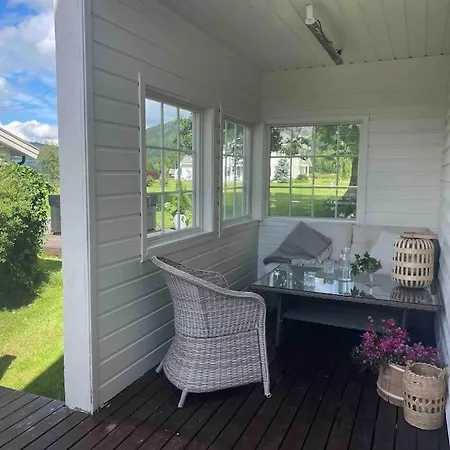 Nakkentunet - Familievennlig Hus Pa Gardstun. * Orskog