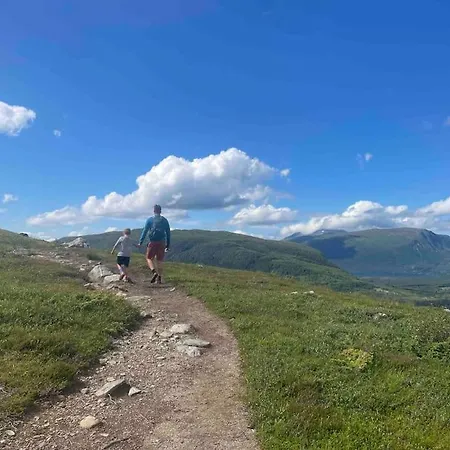 Nakkentunet - Familievennlig Hus Pa Gardstun. * Orskog