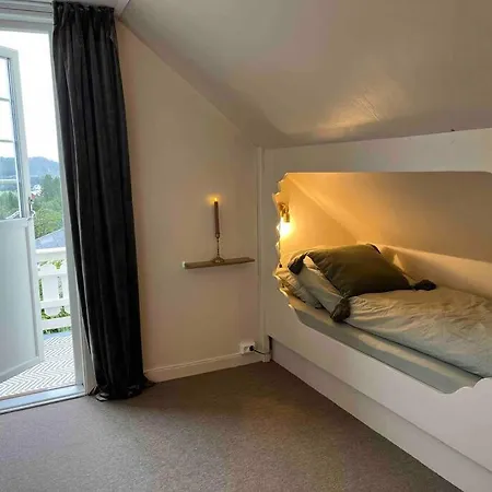 Nakkentunet - Familievennlig Hus Pa Gardstun. *