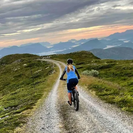 Nakkentunet - Familievennlig Hus Pa Gardstun. Orskog